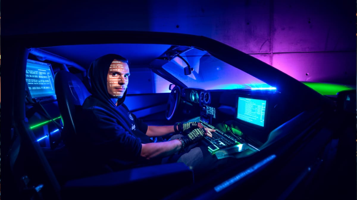 hacker pirate voiture